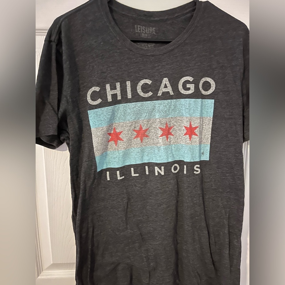 Chicago Illinois Flag Tee (T-Shirt) Size M
